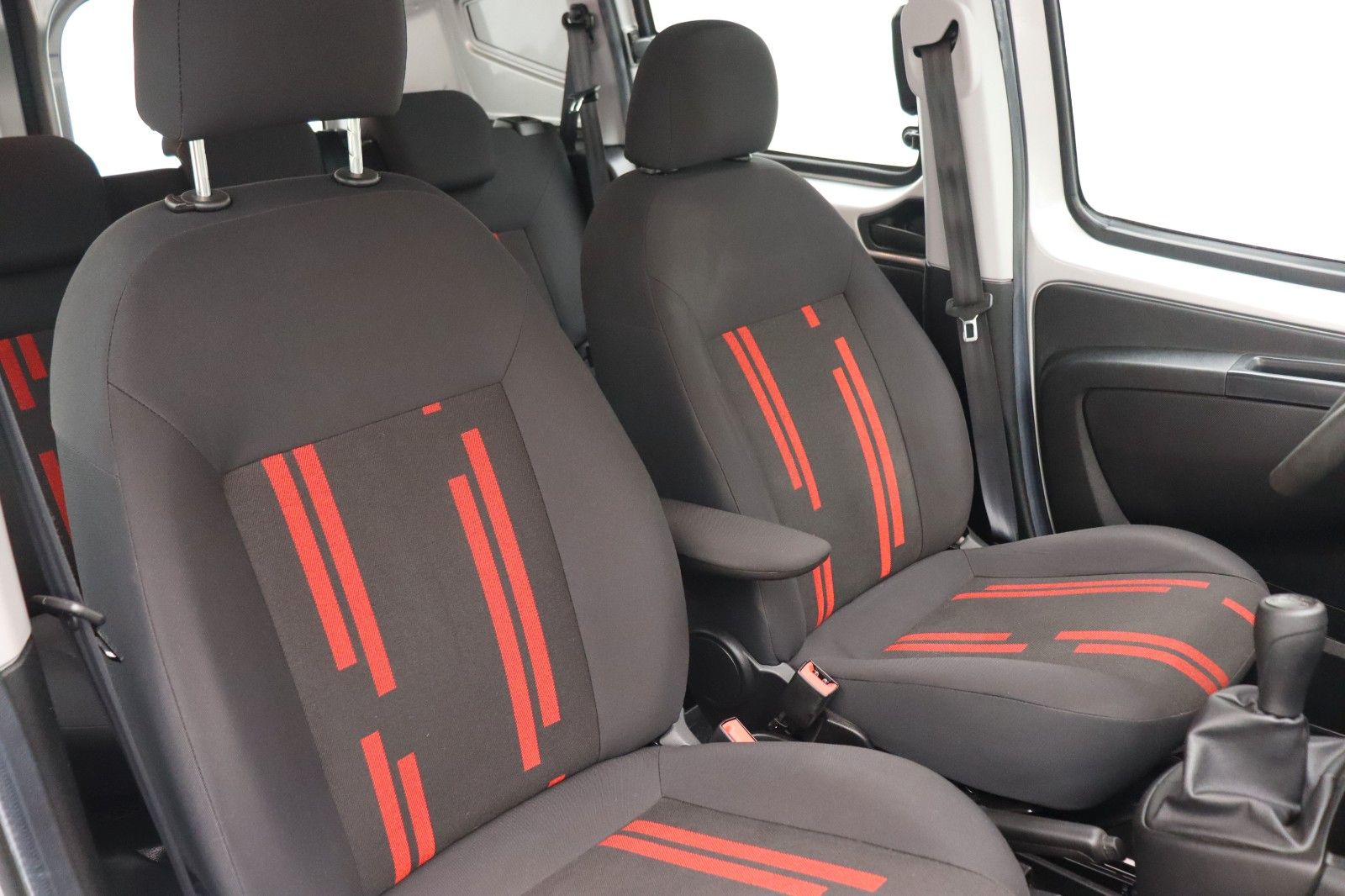 Fahrzeugabbildung Fiat Fiorino SX 1.2 Kombi SHZ AHK KLIMA PDC