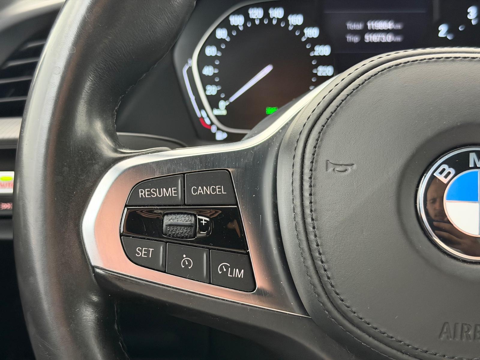 BMW 118i Lim.*M SPORT*SHADOW-LED-SHZ-PDC-TEMPO-WLAN