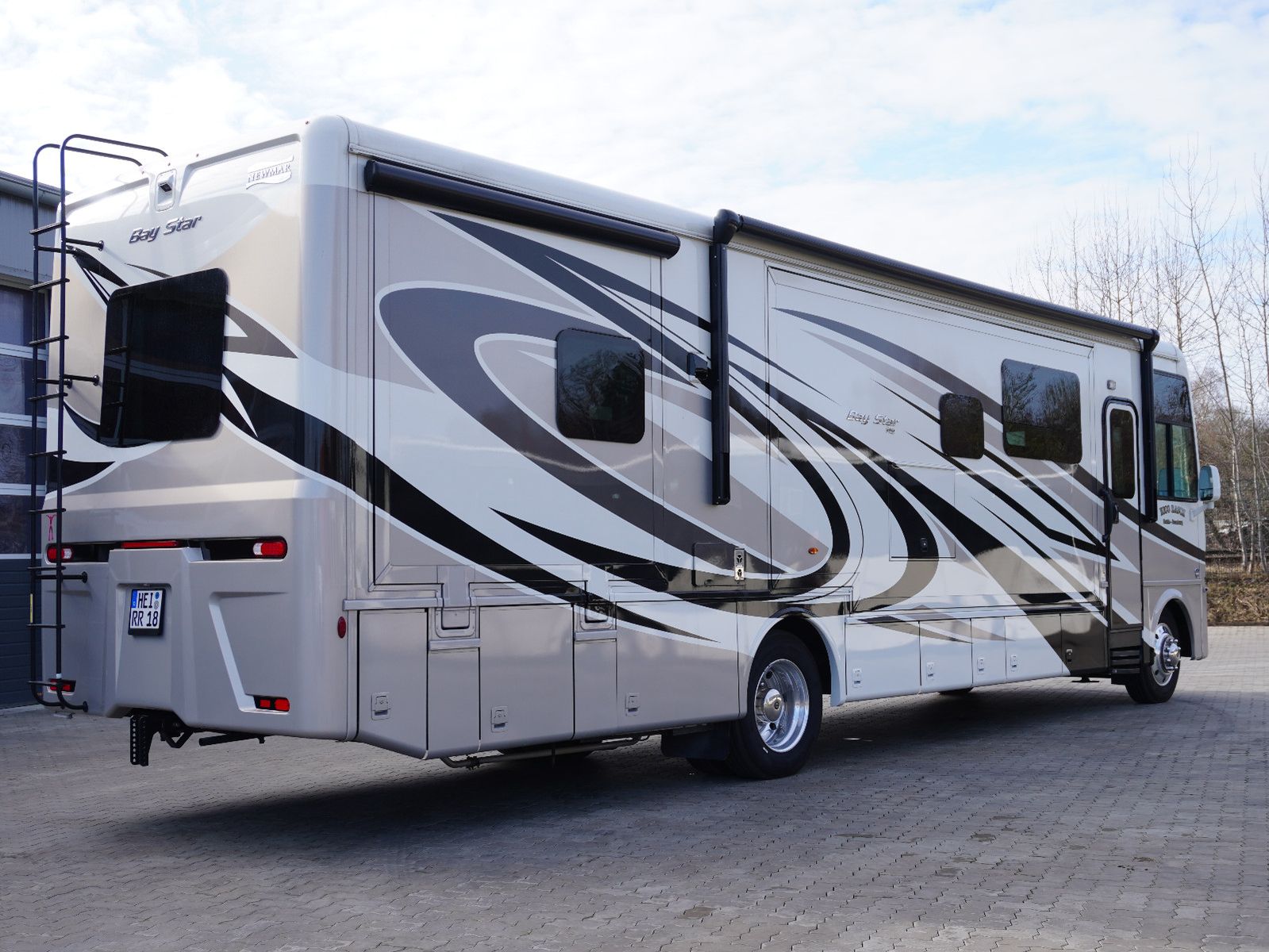 Fahrzeugabbildung Ford Newmar Bay Star 3626 Class A