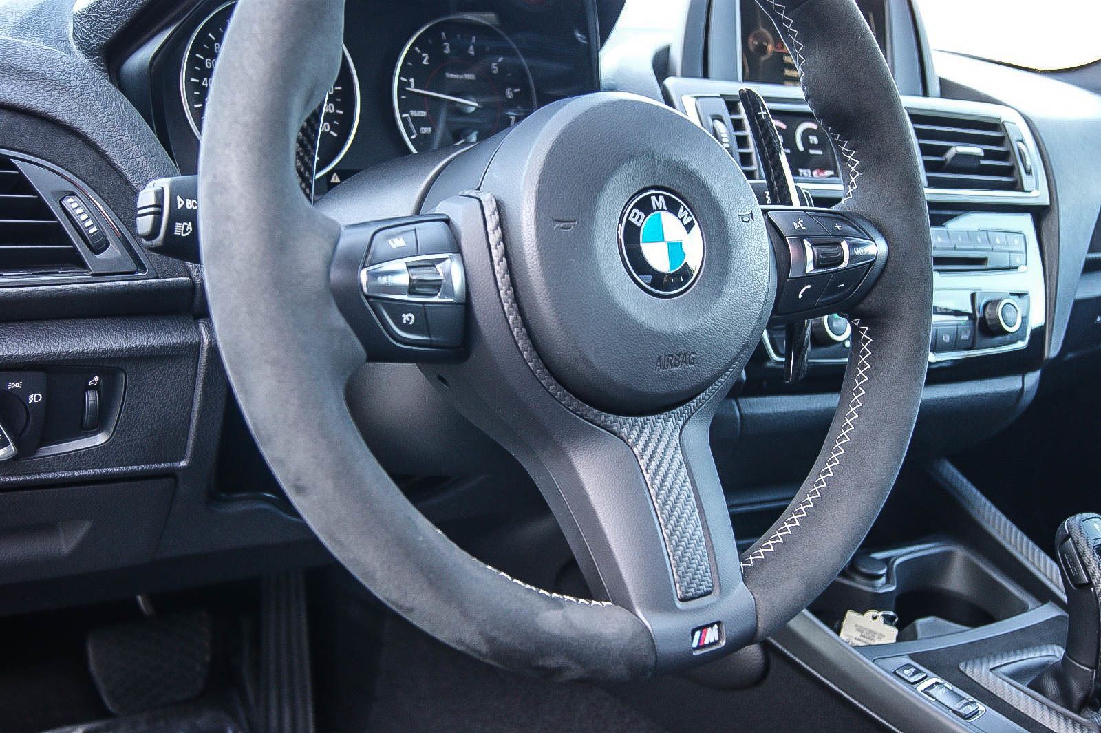 Fahrzeugabbildung BMW 220 i M Sport AC SCHNITZER CARBON GREY FOLIERT