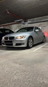 BMW 325i Cabrio - E93 - BMW 325 mit Benzin-Antrieb: Cabrio, Automatik