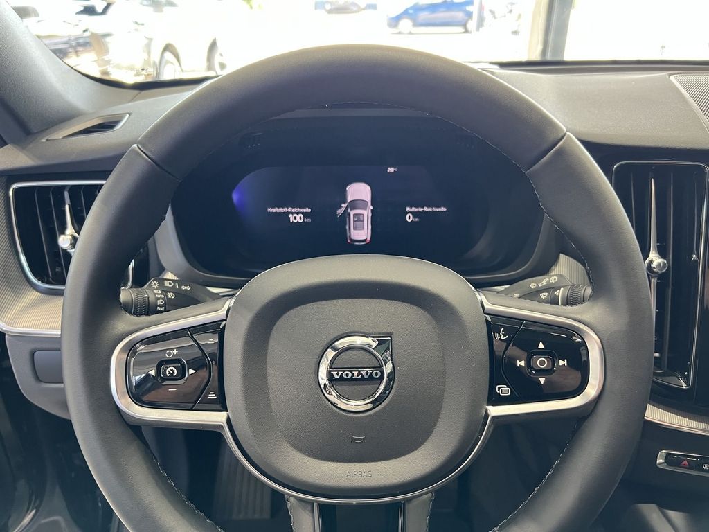 Volvo XC60 T6 Plus Black Edition Recharge AWD AHK 360°