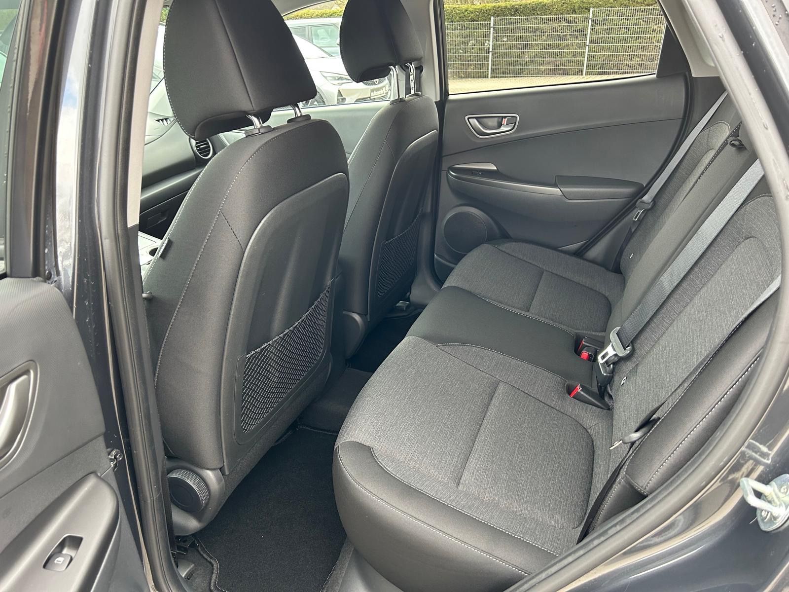 Fahrzeugabbildung Hyundai Kona Elektro Style°64 kWh°