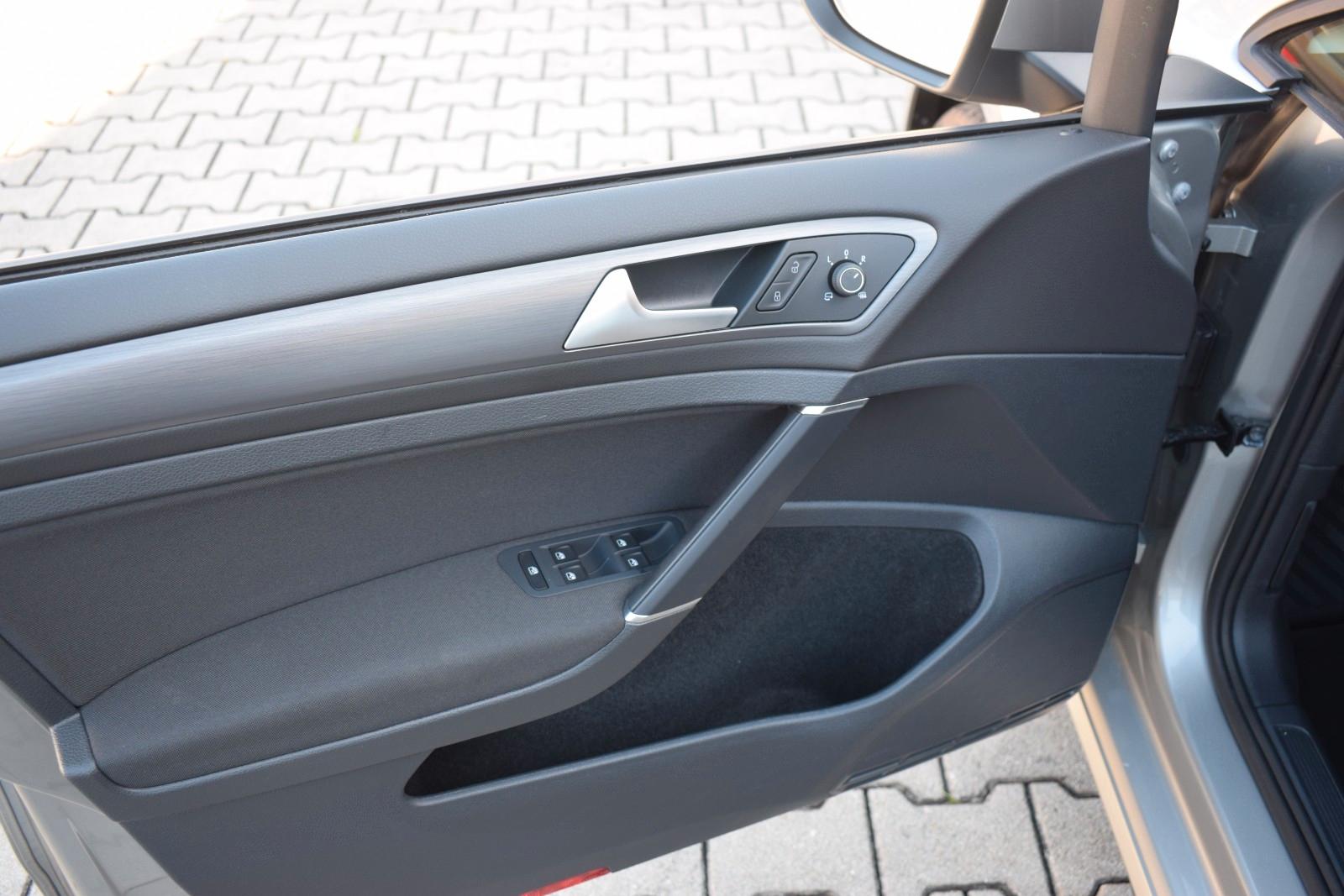 Volkswagen Golf VII Lim. Comfortline, 1. Hand, миниатюра 9