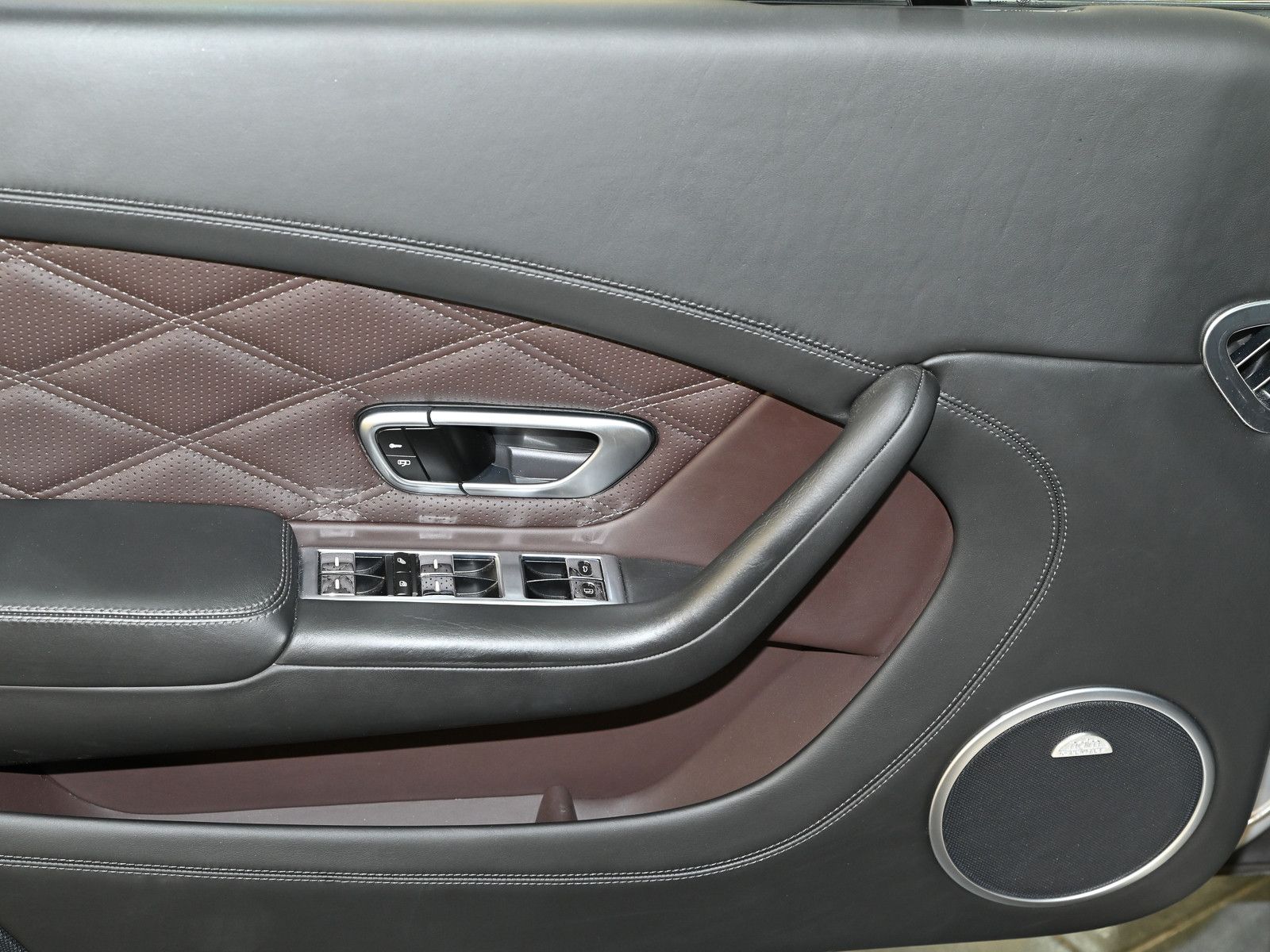 Fahrzeugabbildung Bentley Continental GT V8 S - Mulliner | Premier Spec!