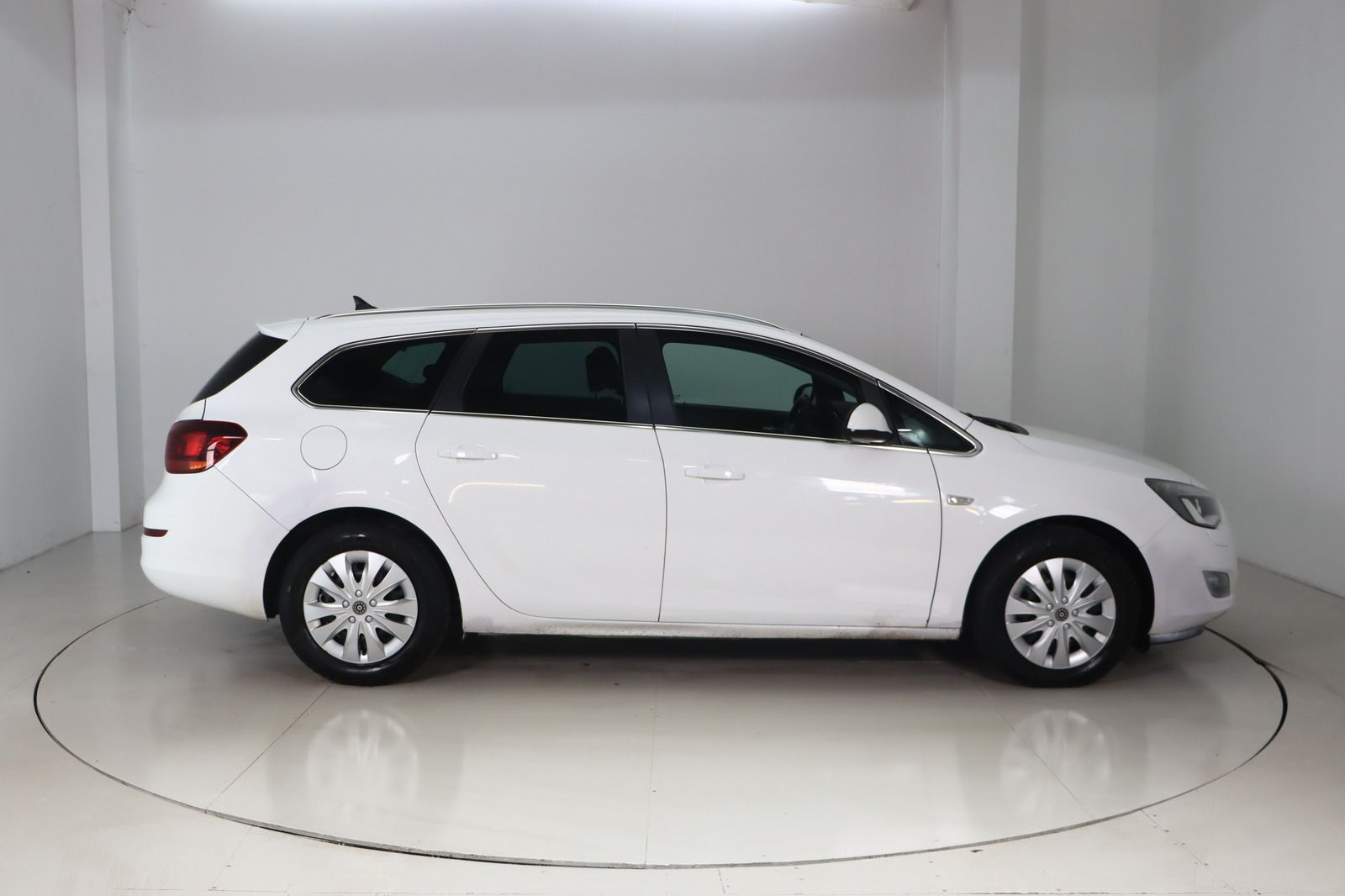 Fahrzeugabbildung Opel Astra Sports Tourer 2.0 CDTI Automatik