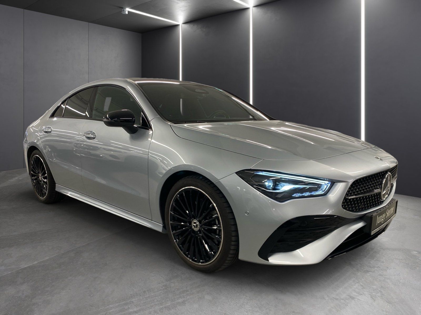Fahrzeugabbildung Mercedes-Benz CLA 200 AMG*Pano*Burmester*Night*20"*Totwin*Memo