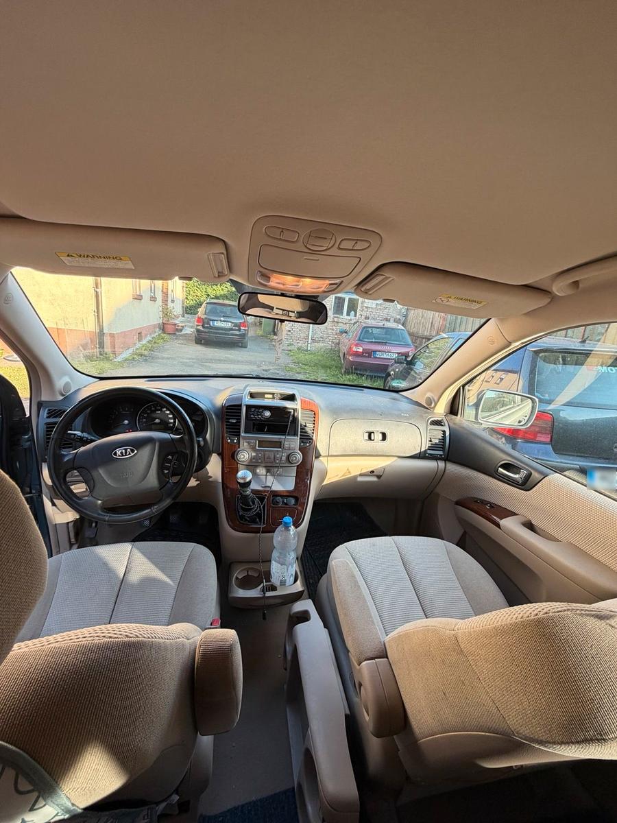 Kia Carnival 2009 — photo 8