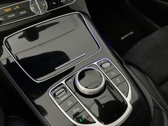 MERCEDES-BENZ E 350d / 4x4 / 1.HAND/ PANO / GARANTIE / LED / MERCEDES-BENZ E 350d / 4x4 / 1.HAND/ PANO / GARANTIE / LED /