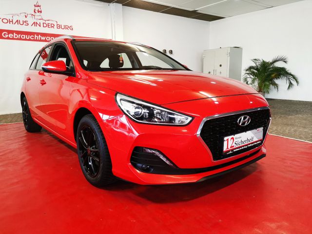 Hyundai i30 cw Select 1.Hand