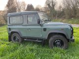 Land Rover Defender 90 TD4 Station Wagon E E - Land Rover Defender mit Diesel-Antrieb