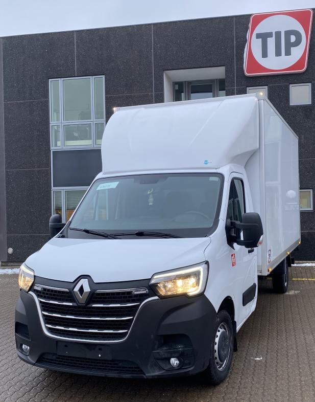 Renault Vehicle Light 4×2 Van box