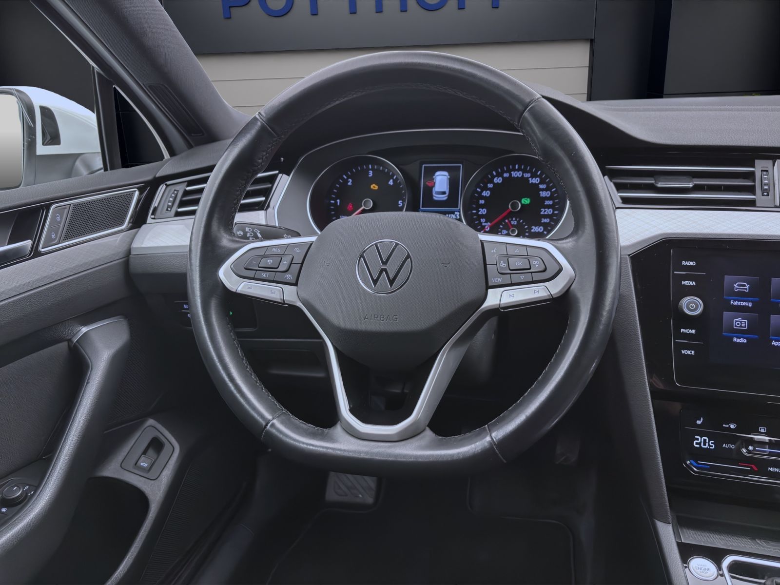 Volkswagen Passat Variant - Bild 11