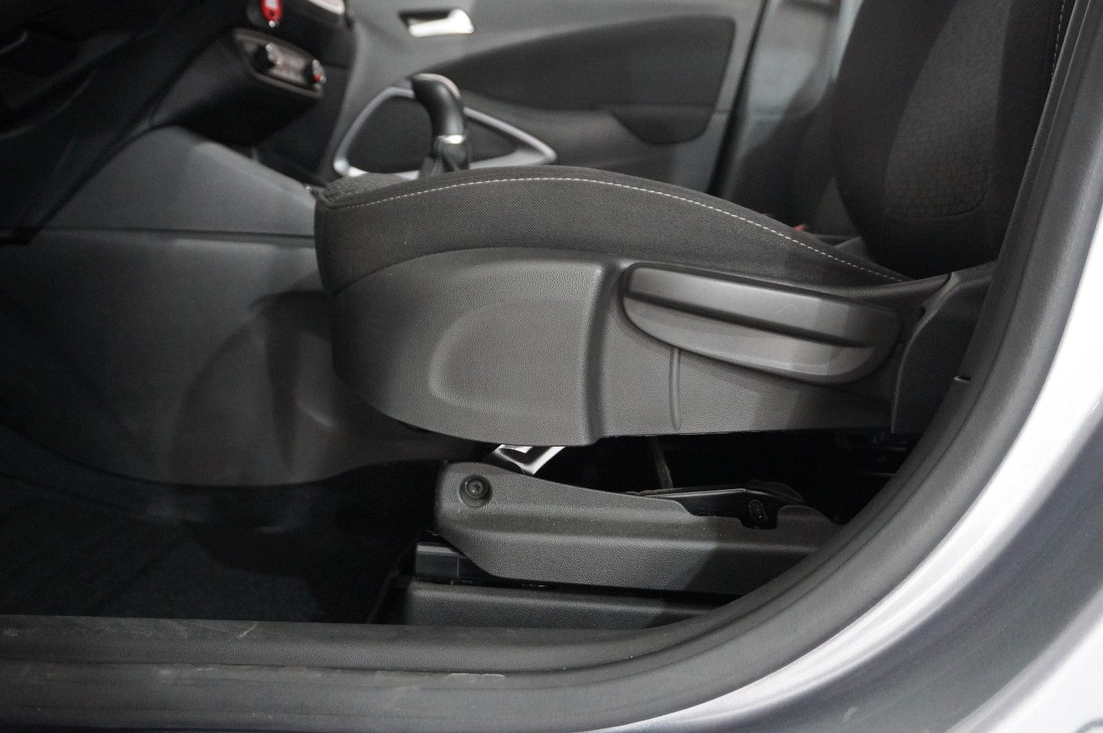 Fahrzeugabbildung Opel Crossland (X) 1.2 EDITION NAVI/LED/KAMERA/DAB+