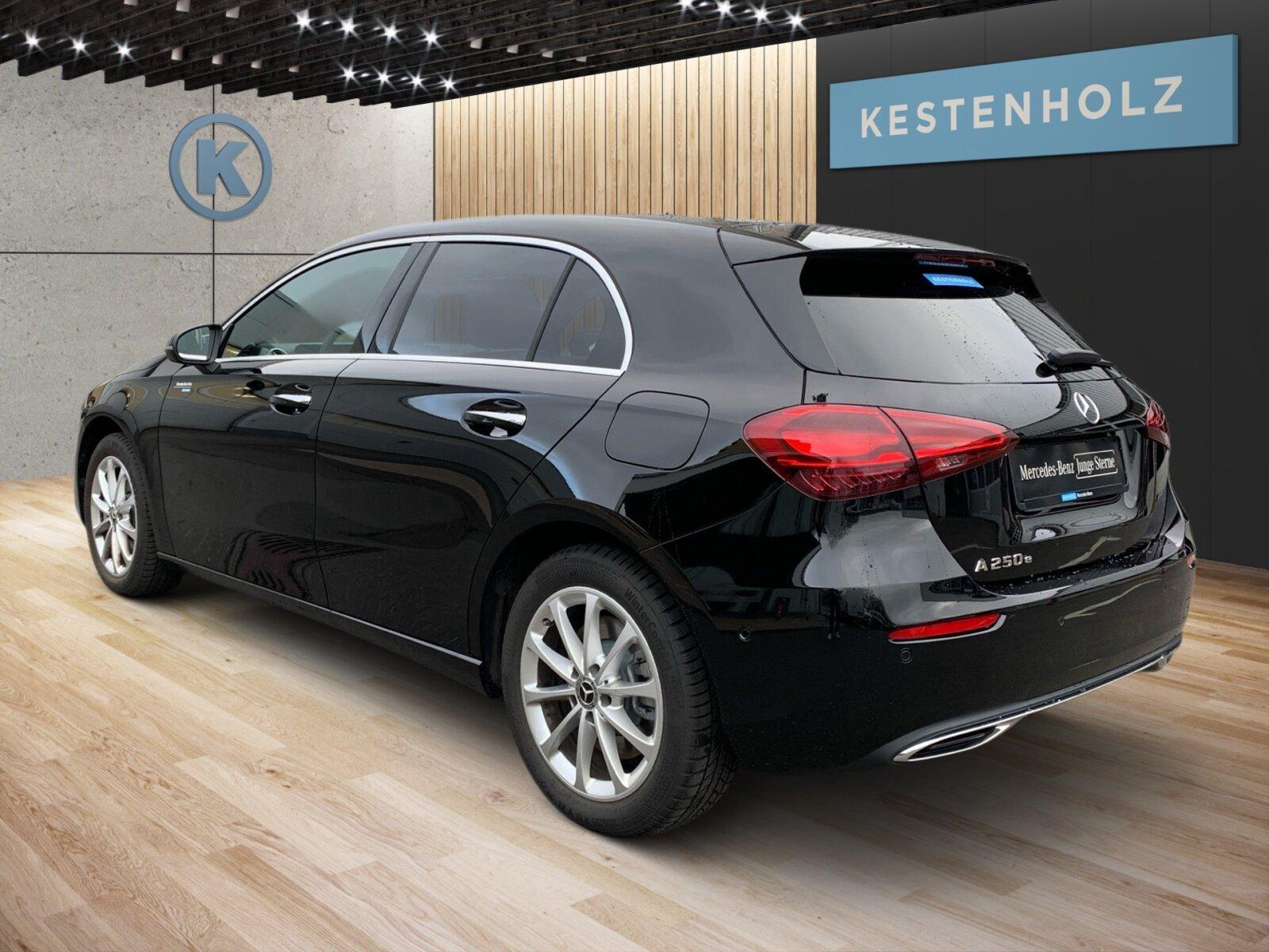 Mercedes-Benz A 250 e PROGRESSIVE°ADV+°PANORAMA°KEYLESS°MBUX°