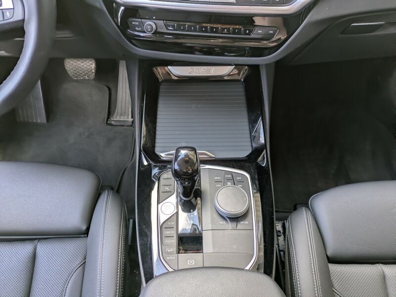 BMW X3 xDrive20d Laser. AHK. Navi Prof. Park.Ass. foto 10