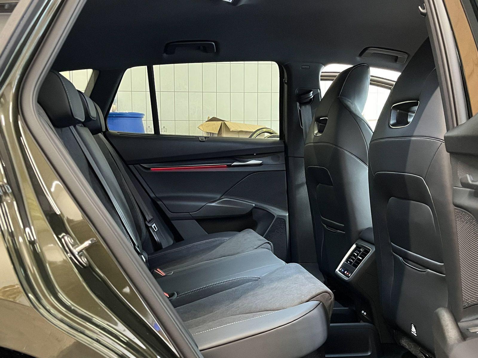 Skoda Enyaq 85  Sportline AHK Sitzhzg Navi LED Canton