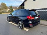 BMW X5 xDrive40d M-Paket  Voll/SoftClose/HUD - blaue BMW X5