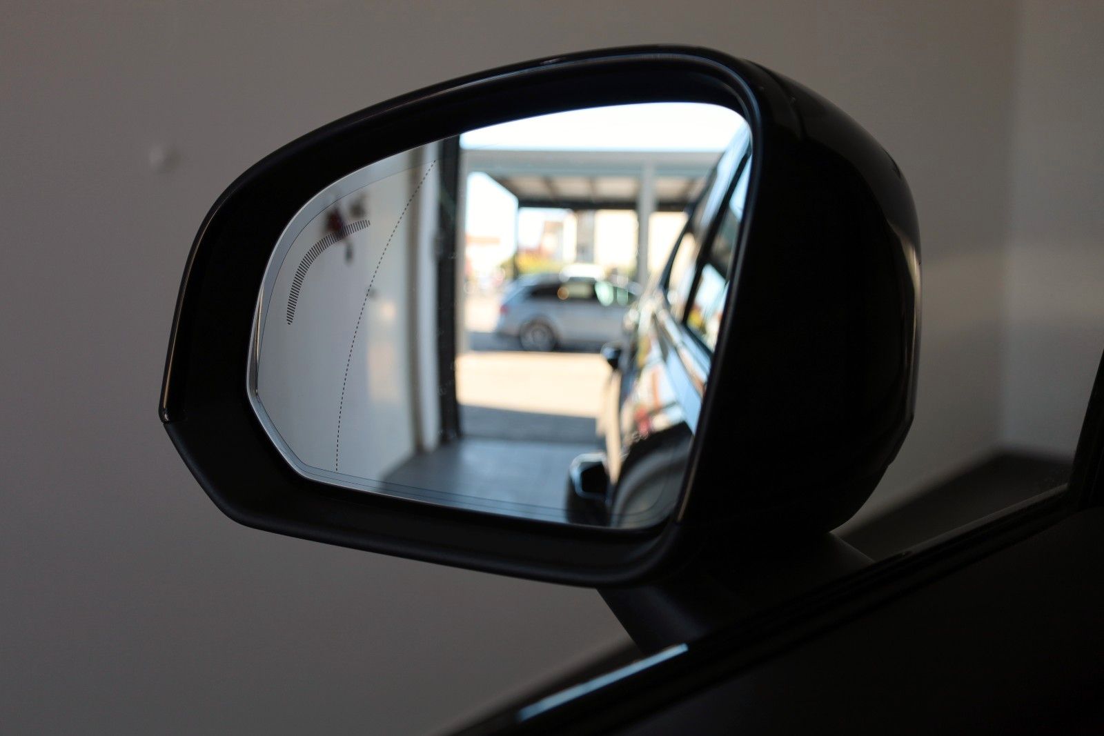 Fahrzeugabbildung Volvo XC40 Plus Recharge,T.Leder,Navi,LED,Kamera,SH