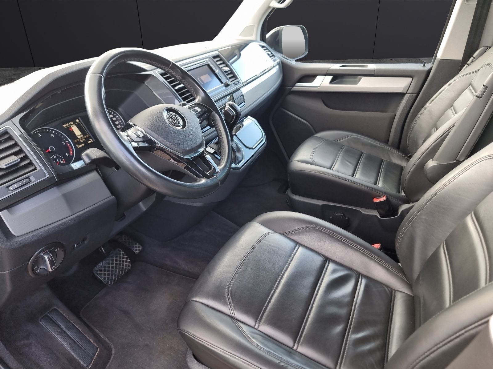 Fahrzeugabbildung Volkswagen T6 Multivan TDI DSG Comfortline LEDER STH 7-SITZ