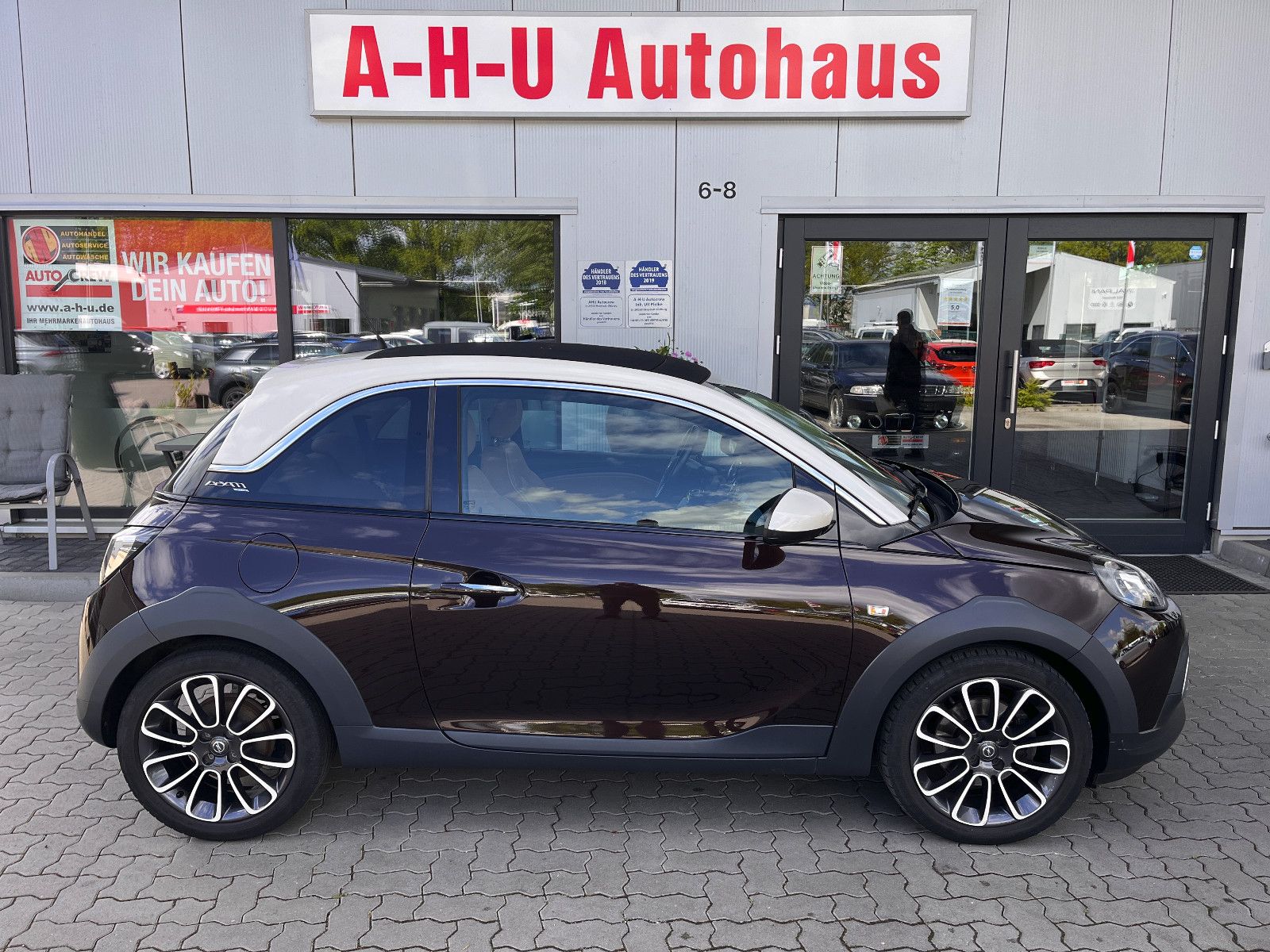 Fahrzeugabbildung Opel Adam Rocks 1.0 Turbo 85 KW Faltdach