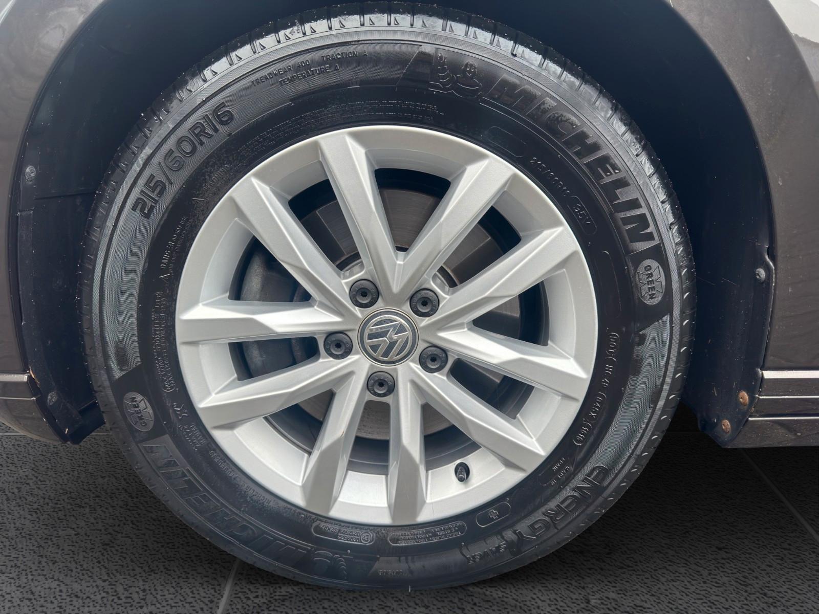 Volkswagen Passat Variant Comfortline*PDC*ACC*1.HAND*SITZH.