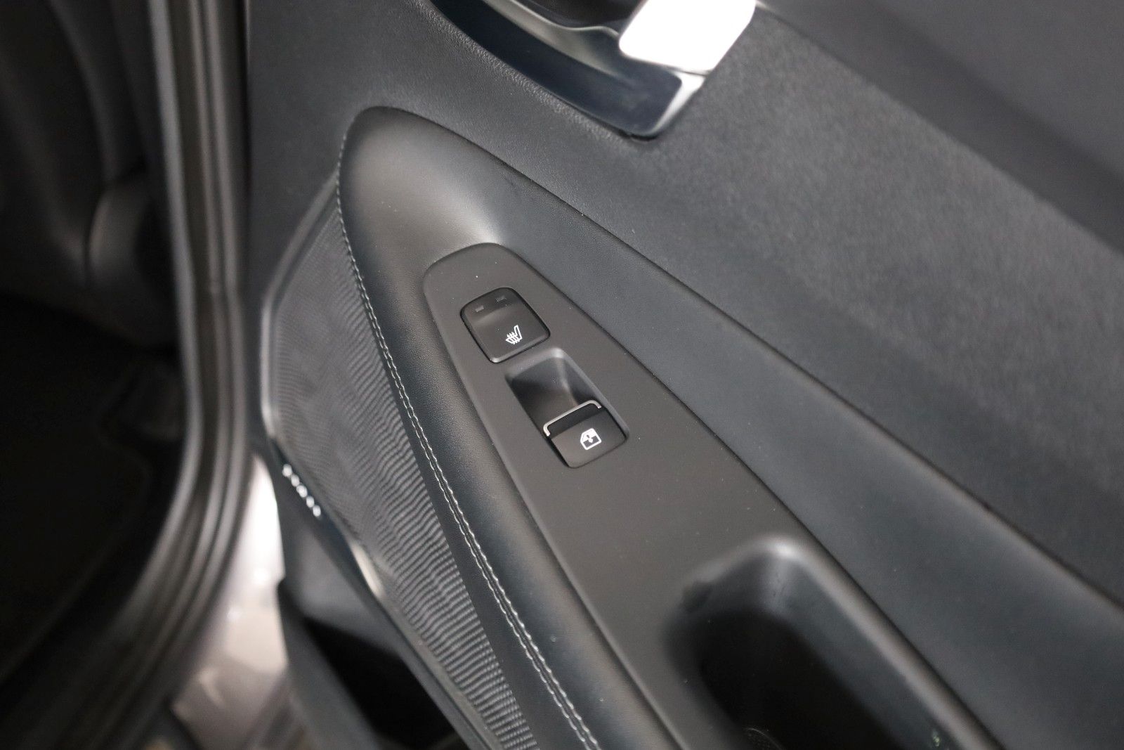 Fahrzeugabbildung Hyundai Santa Fe SHINE Hybrid 4WD Leder,Navi,Kamera,ACC