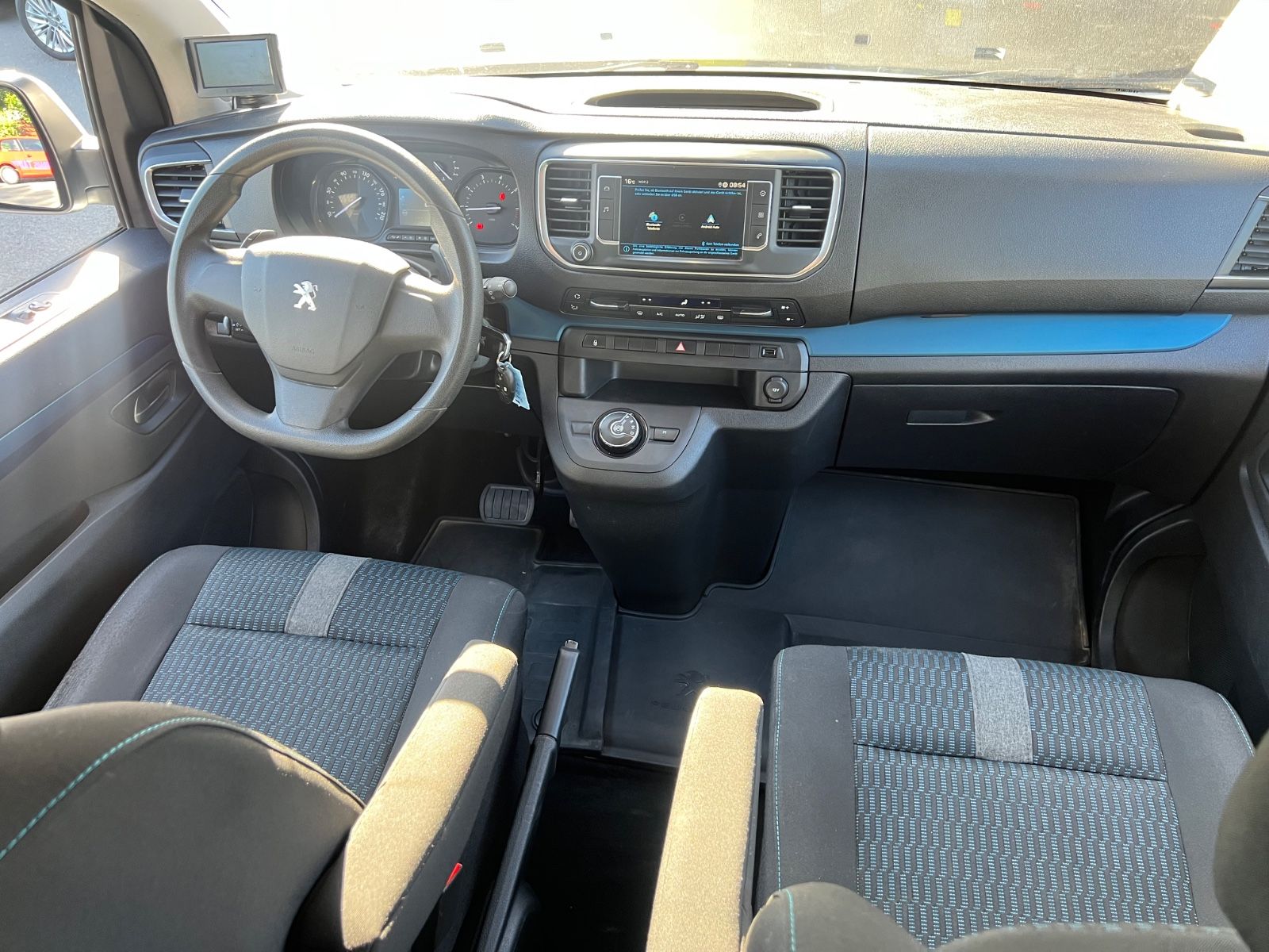 Fahrzeugabbildung Peugeot Traveller Active * 1.HAND *