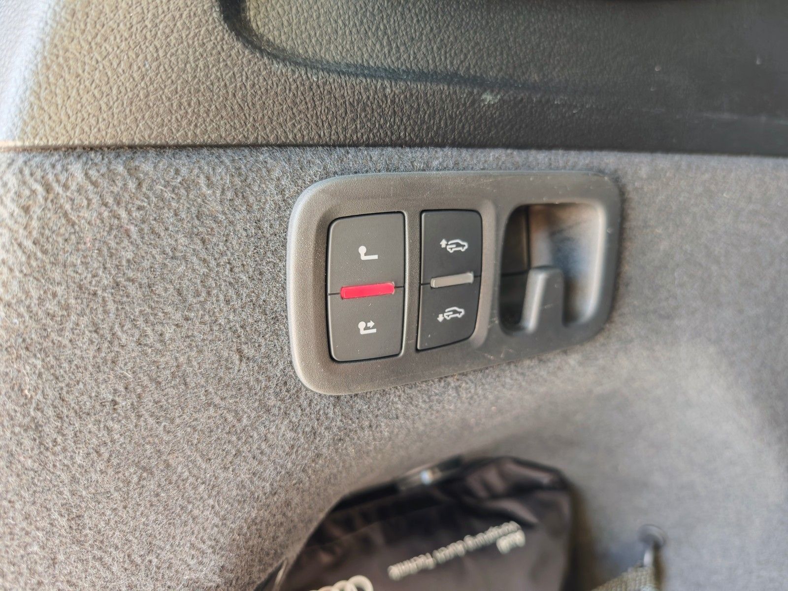Fahrzeugabbildung Audi Q7 45 TDI quattro S line MATRIX AHK LR ACC NAVI