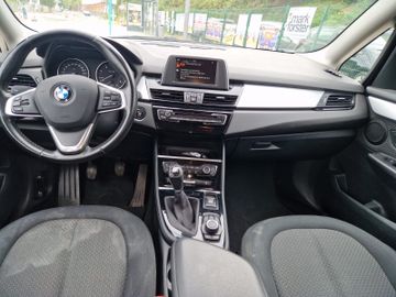 BMW 218 - 6