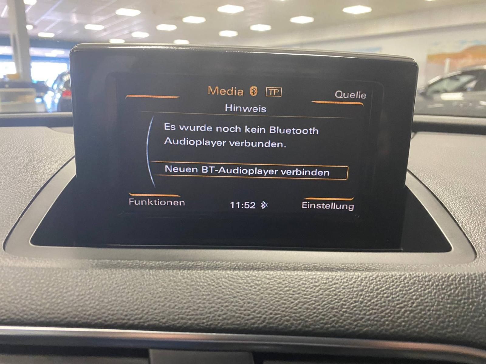 Fahrzeugabbildung Audi Q3 1.4 16V TFSI Sport+AHK+NAVIGATION+Keyless+PDC