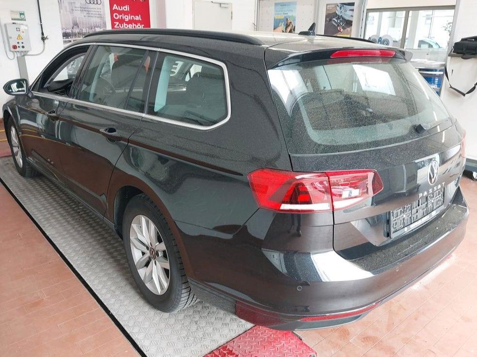 Volkswagen Passat - Bild 4