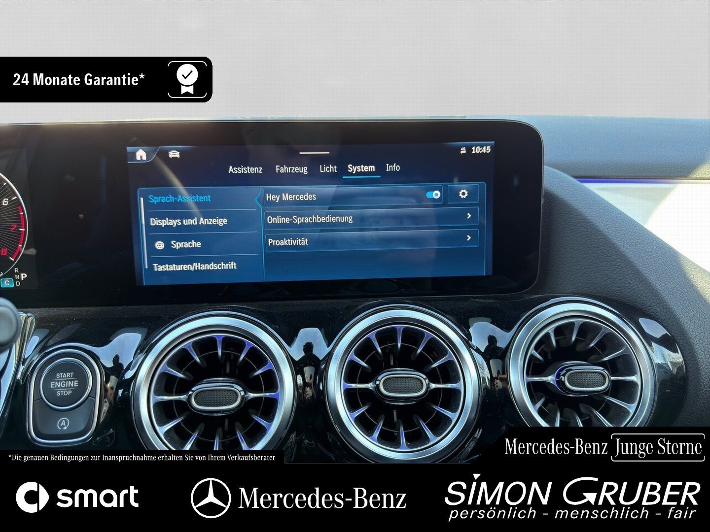 Fahrzeugabbildung Mercedes-Benz GLA 200 AMG Night Pano Fahrassist KeyGo Ambiente