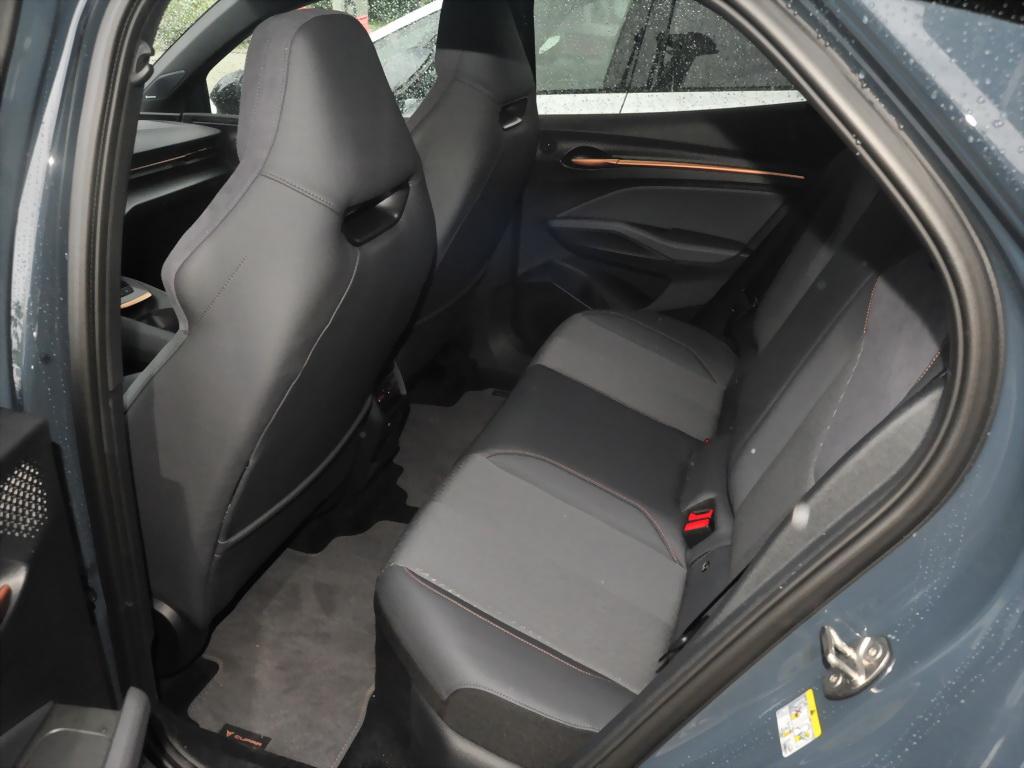 Cupra Raval Endurance Edition Dynamic Plus Matrix 360°