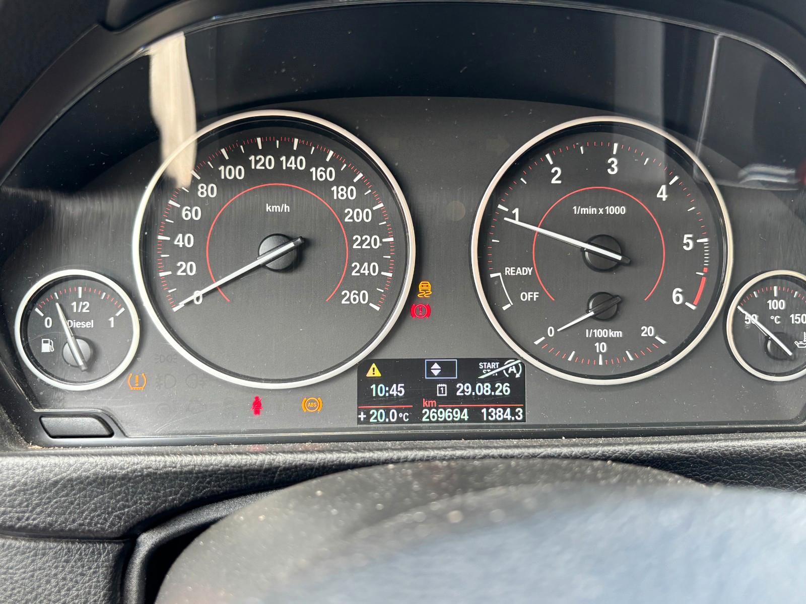 BMW 316 2013 — photo 11