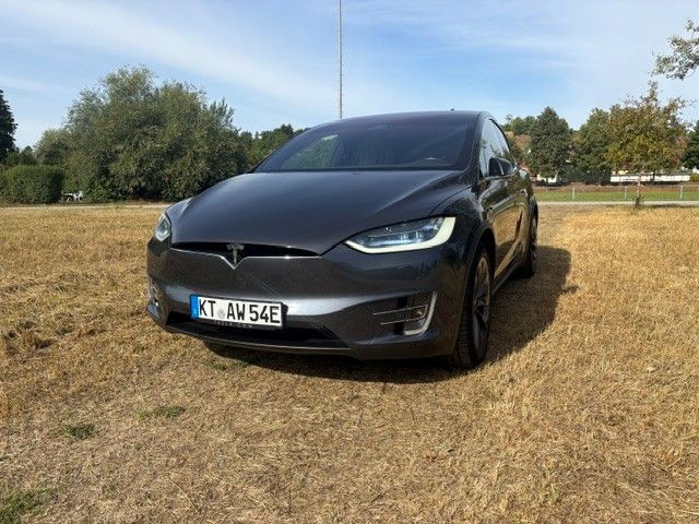 Tesla Model X 100D