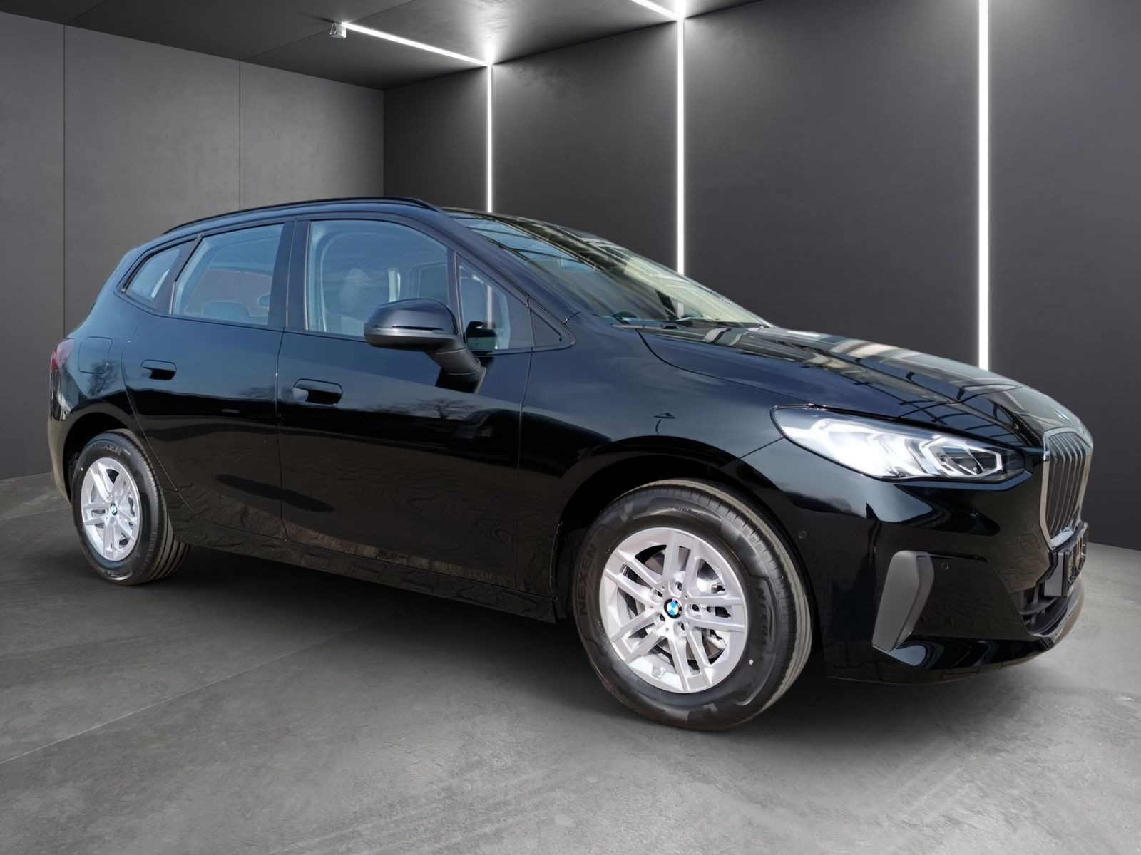BMW 216 Active Tourer - Bild 2