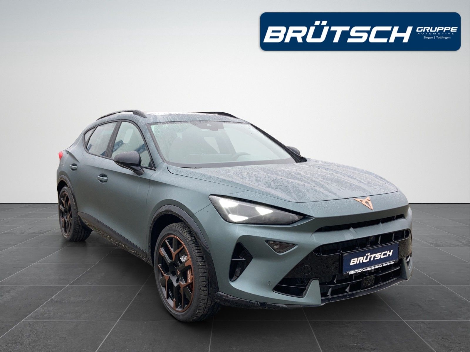 CUPRA Formentor VZ Extreme Akrapovic/Pano/AHK 2.0 TSI - Image 2