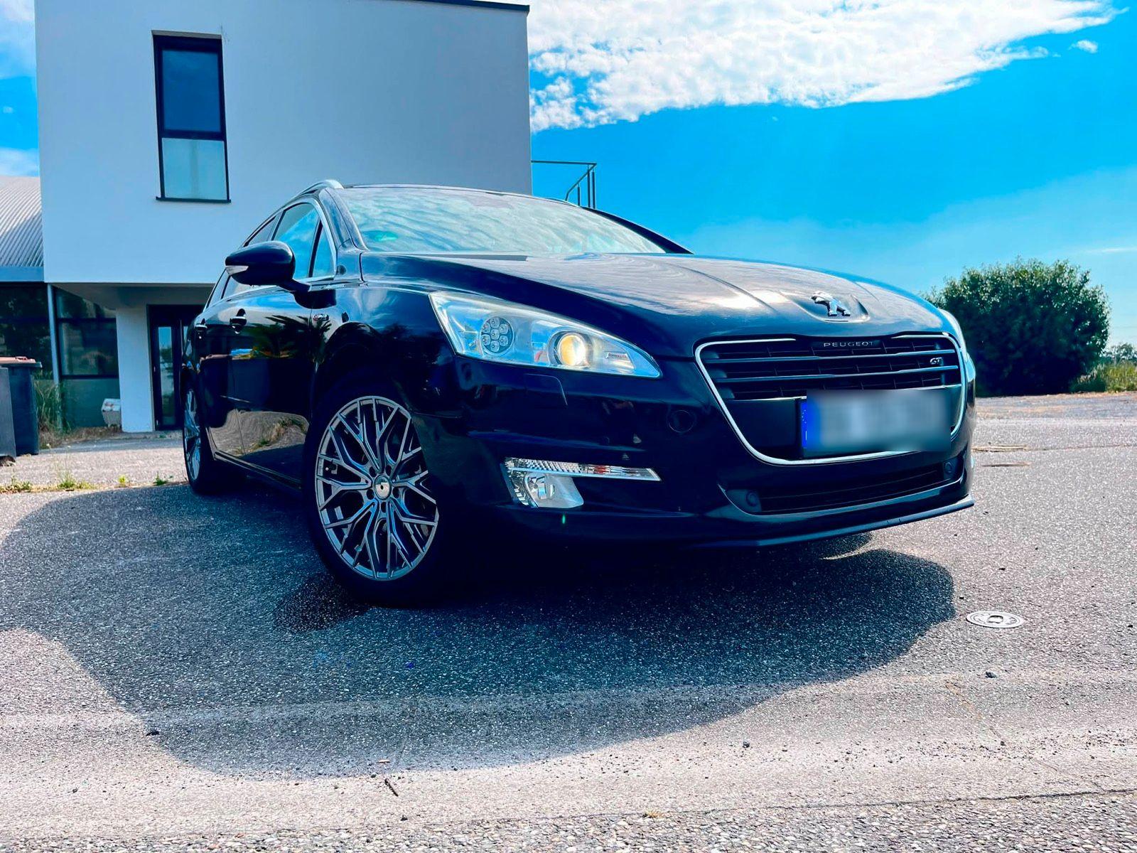 Peugeot 508 2013 — interior