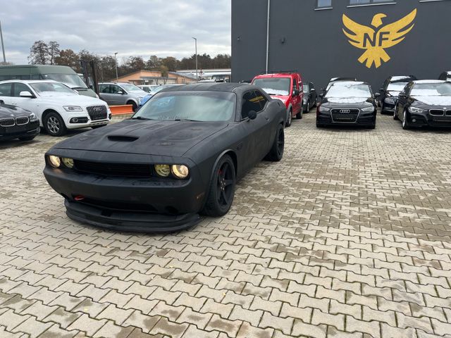 Dodge Challenger V6 3.6 SXT - TOP Zustand - Custom