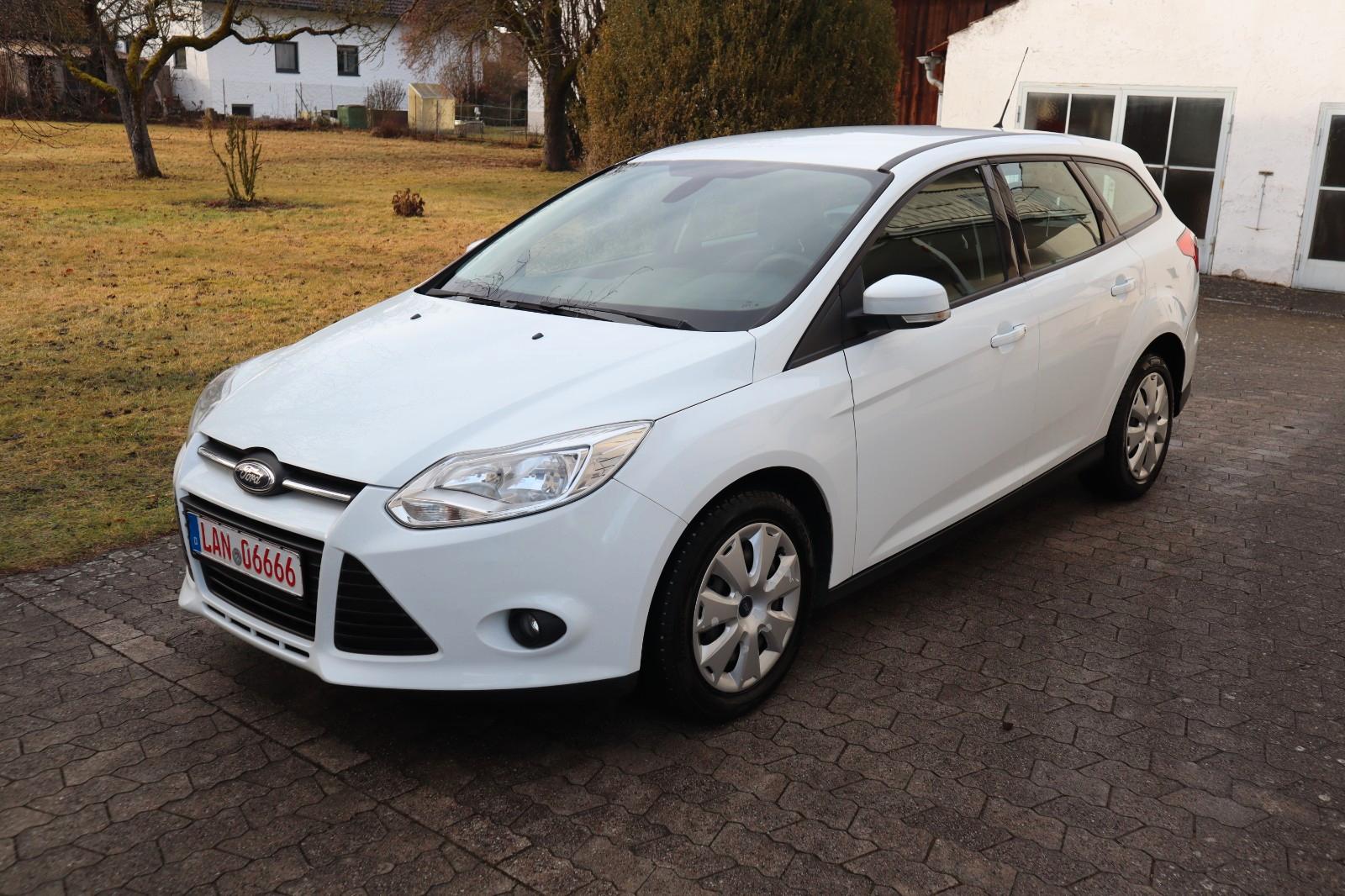 Ford Focus Turnier Trend KLIMA MULTI LENKRAD 8 REIFEN