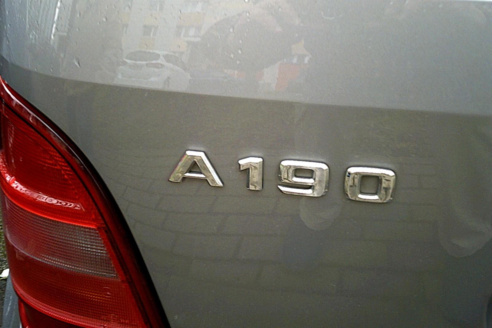 Mercedes-Benz TOP! TOP! TOP!      A 190 AVANTGARDE   TÜV 02/28