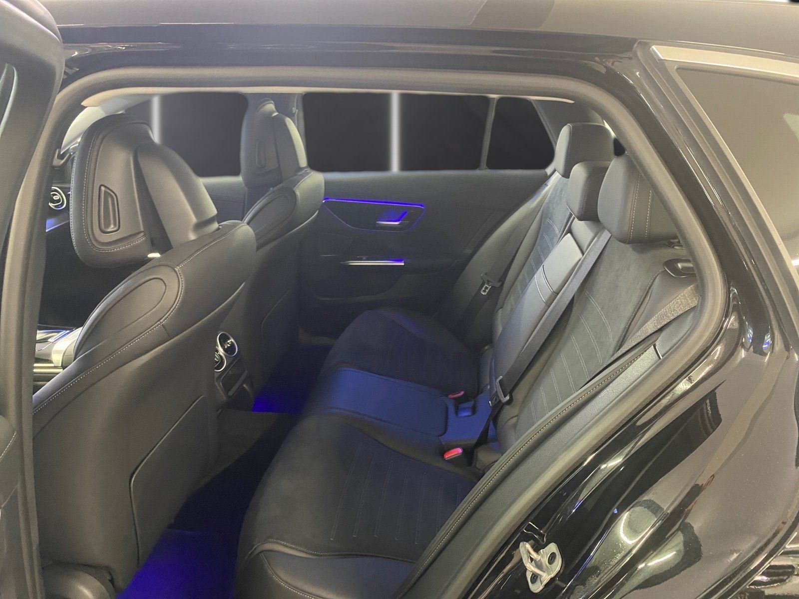 Fahrzeugabbildung Mercedes-Benz C 200 T AMG*Totwink*Kamera*LED*Ambiente*Car-Play