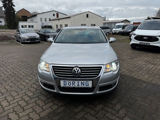 Volkswagen Passat Highline Leder Standheizung Xenon Dach