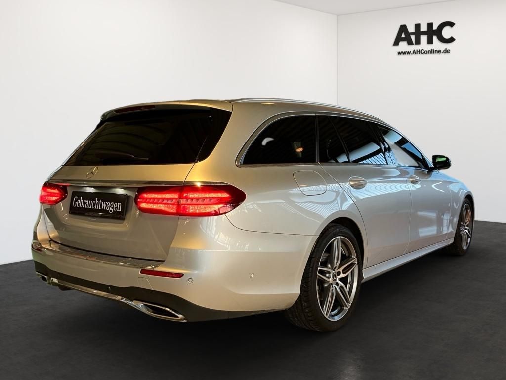 Fahrzeugabbildung Mercedes-Benz E 220 d T-Modell Pano STH Navi ACC PDC SHZ LED