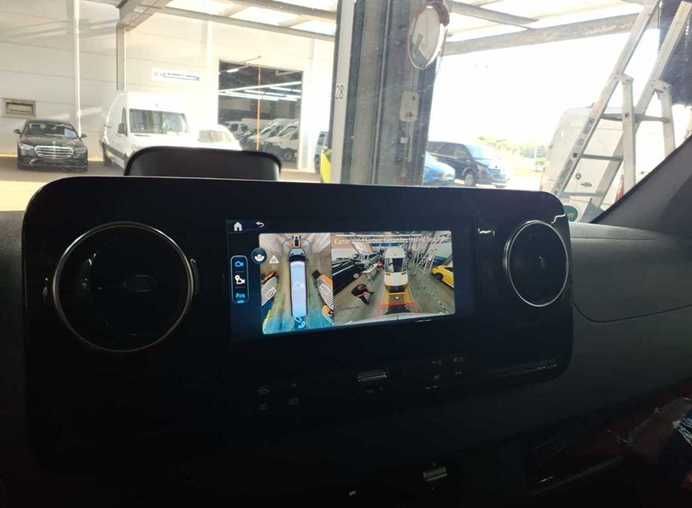 Fahrzeugabbildung Mercedes-Benz Sprinter 317 Kasten PRO L4H2 XXL 360° MOPF Navi