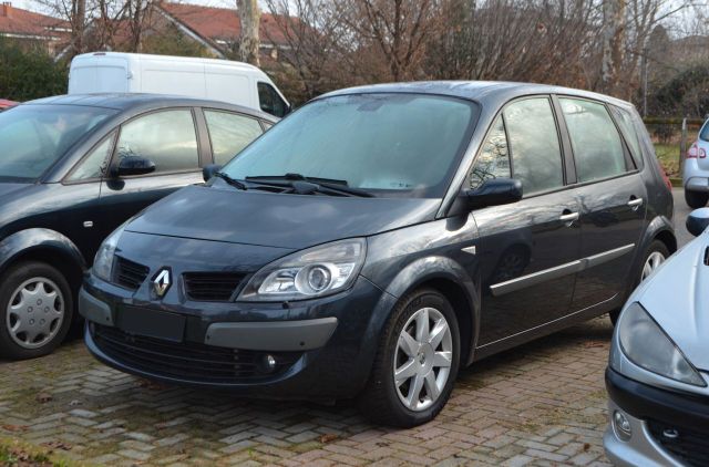 Renault Scenic Scénic 2.0 16V dCi Dynamique