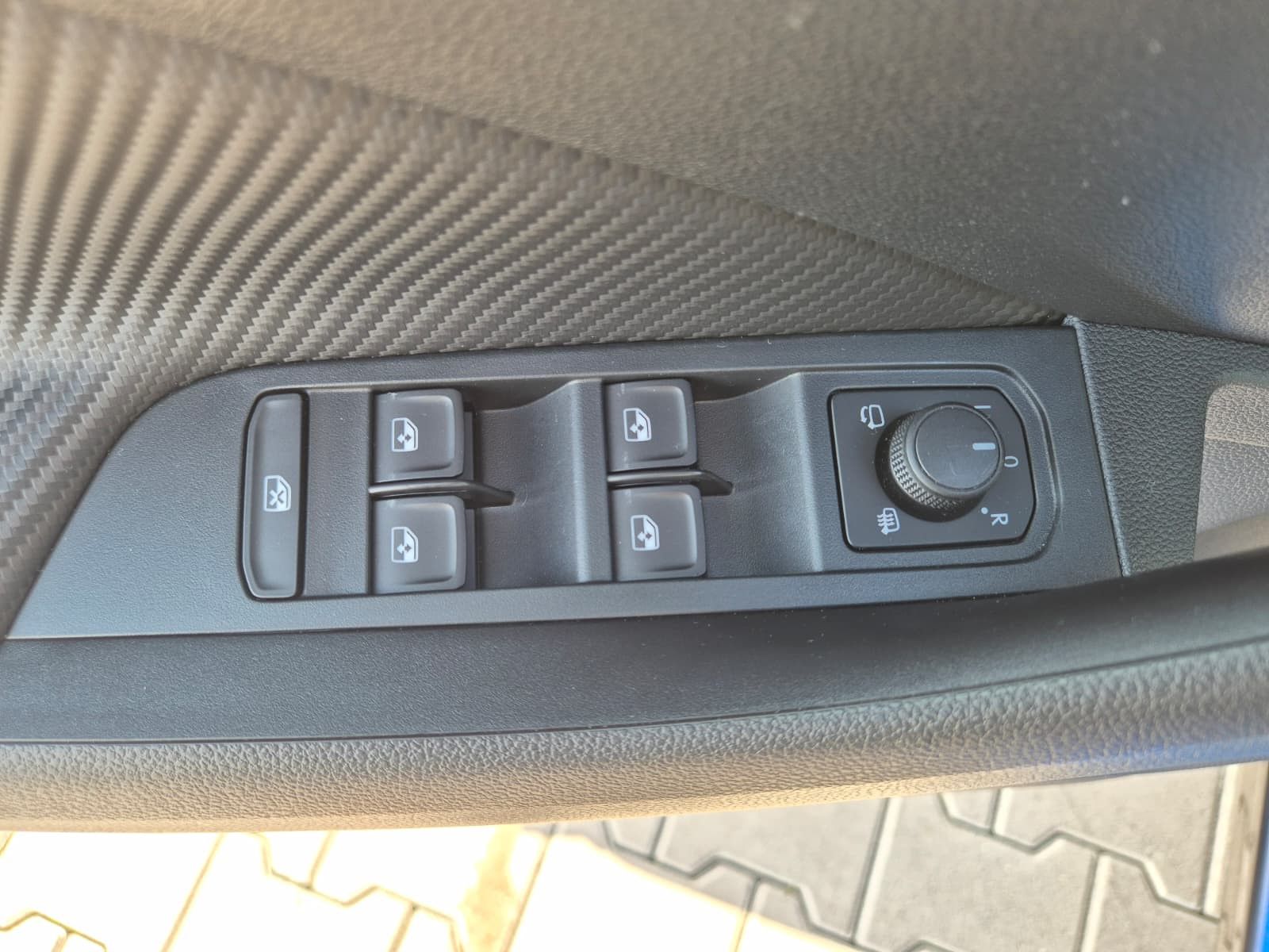 Fahrzeugabbildung SKODA Kamiq 1.5 TSI DSG Monte Carlo PANO*MATRIX*5J.GAR