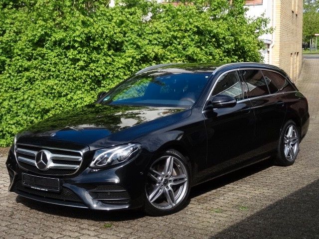 Mercedes-Benz E 220 dT AMG/7.Sitzer/ACC/Leder/Widescreen/Kam.