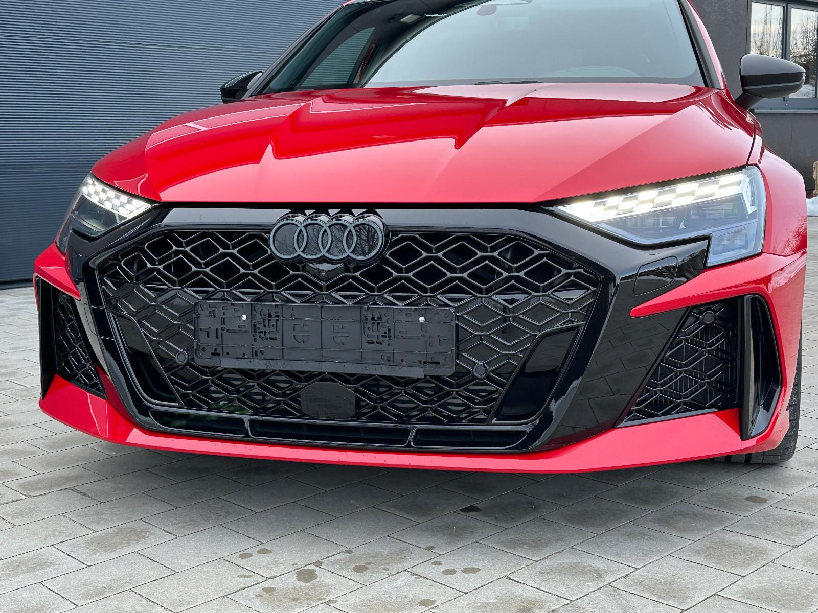 Audi RS3 Sportback RS SPORT/ 360°/HUD/MATRIX/SONOS